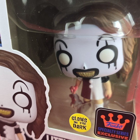 Little Pale Girl specialty series funko # 1749 (nib) With Pop Protector - Picture 4 of 9